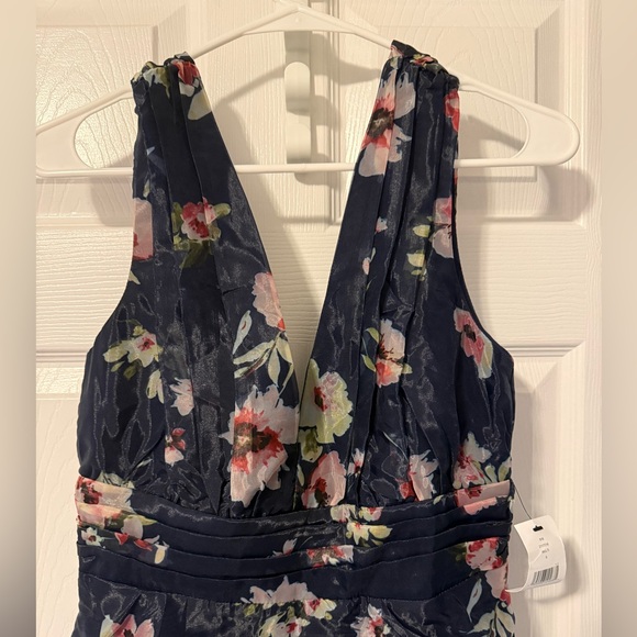 NWT Lulus Molinetto Floral Tiered Empire Midi Dress, size Small - Picture 4 of 5